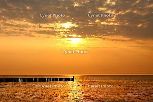 Sea sunset [IBR123980432]