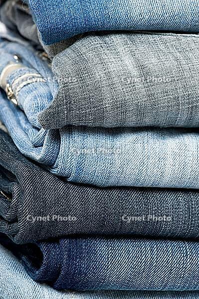 Blue denim jeans [IBR123980437]