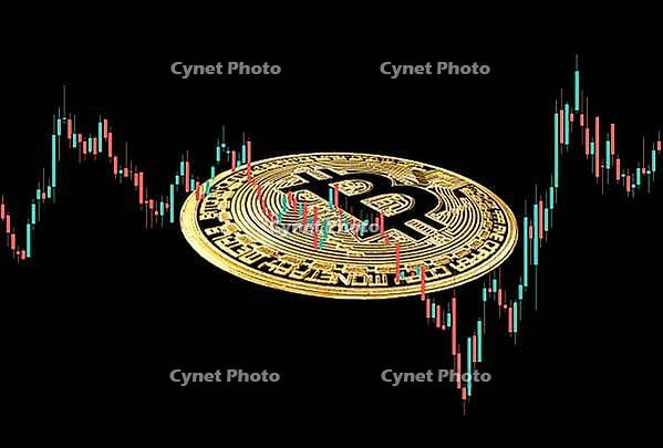 Graph rate chart Bitcoin digital money against the black background. Bitcoin currency rate. Business concept [IBR124036429]