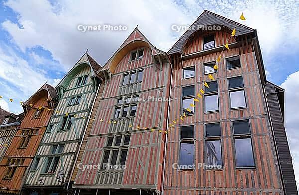 Timbered houses in Troyes [IBR124051725]