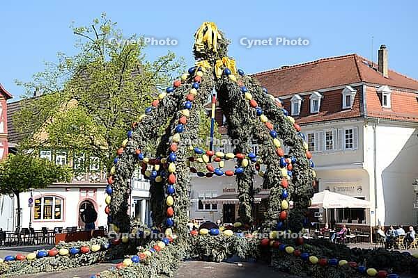Easter fountain in Seligenstadt [IBR124072753]