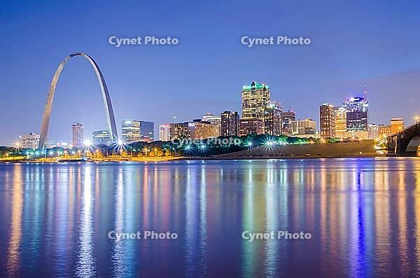 City of St. Louis skyline. Image of St. Louis downtown with Gateway Arch at twilight [IBR124083580]