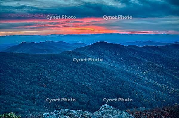Sunset view over blue ridge mountains [IBR124083646]