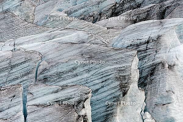 Close-up of Svínafellsjökull glacier, Vatnajökull National Park, South Iceland, Iceland [IBR124192745]
