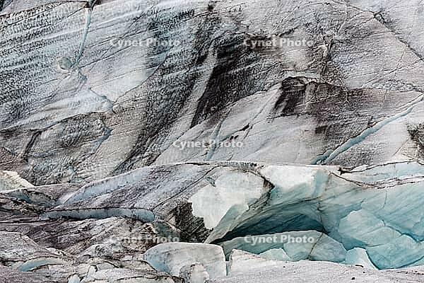 Close-up of Svínafellsjökull glacier, Vatnajökull National Park, South Iceland, Iceland [IBR124192765]