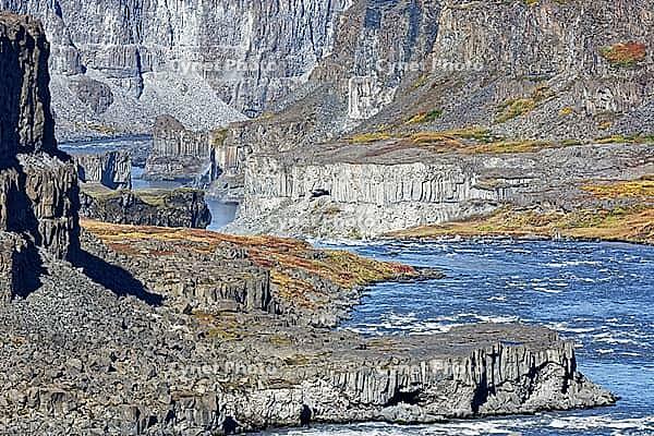 Jökulsárgljúfur Gorge, Jökulsá á Fjöllum River, Jökulsargljufur National Park, North Iceland [IBR124192792]