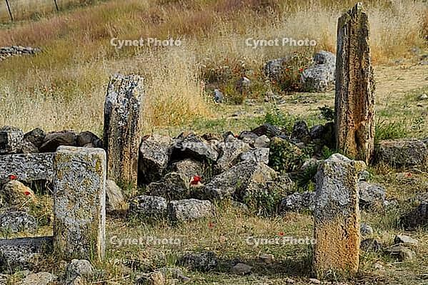 Antique ruins and limestone blocks in Hierapolis, Turkey. Ancient antique city [IBR124200541]