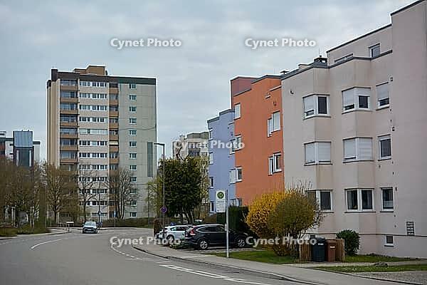 Berliner Straße in the residential area on Tullauer Höhe, Hagenbach, Hagenbacher Ring, residential district, residential development, high-rise building, row house, residential, Schwäbisch Hall, Hohenlohe, Germany [IBR124508565]