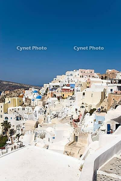 Typical Cycladic architecture in the village of Oia on the Cyclades island Santorini, Cyclades, Oia, Santorini, Greece [IBR124525381]