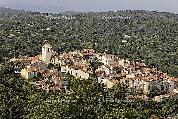 Ramatuelle, Panorama, Cote d'Azur, Provence, Southern France - Ramatuelle, Panororama, Cote d'Azur, Provence, Southern France [IBR124585293]