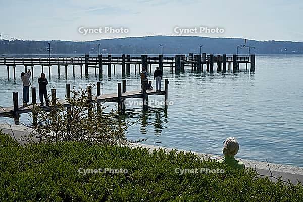 Starnberger See, Starnberg, lake, recreation area, swimming lake, shipping, Upper Bavaria, Bavaria, spring, April, lakeside promenade, leisure, Munich, Germany [IBR124585439]