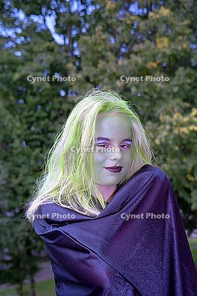 Little Witch [IBR124586593]