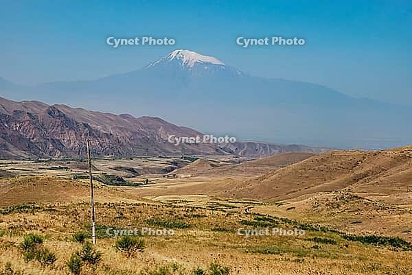 Mount ararat panorama with rolling hills and clear blue sky [IBR124626858]