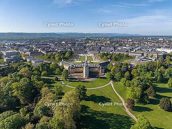 Aerial view of Karlsruhe Palace with Palace Square, Karlsruhe, Baden-W$00FCrttemberg, Germany [IBR124629495]