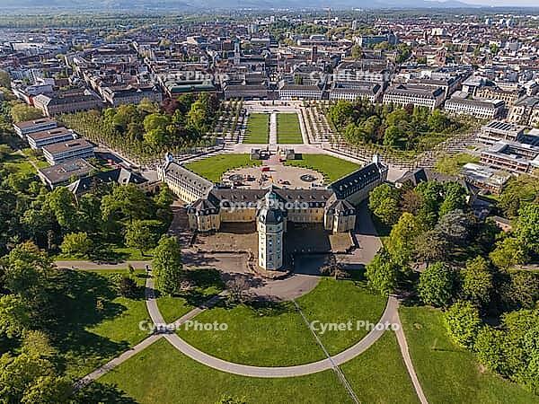 Aerial view of Karlsruhe Palace with Palace Square, Karlsruhe, Baden-W$00FCrttemberg, Germany [IBR124629496]