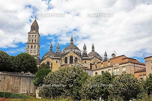 Saint-Front Cathedral in P$00E9rigueux, Dordogne Department, Nouvelle-Aquitaine Region, P$00E9rigueux Arrondissement, P$00E9rigord Blanc, France [IBR124629506]