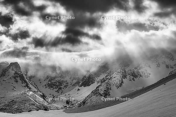 Light atmosphere in the mountains, Öksfjord, Finnmark, Norway, April 2019 [IBR124636256]