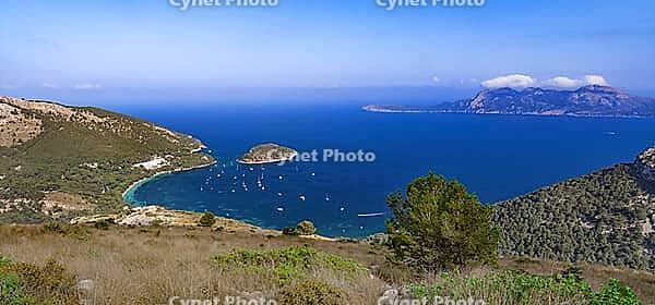 Pollensa Bay, Comarca Sierra de Tramuntana, Mediterranean Sea, Mallorca, Islas Baleares, Spain [IBR124794803]