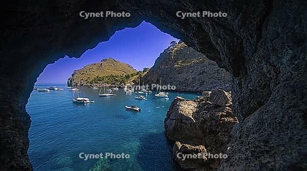 Cala Sa Calobra, Beaches of Sa Calobra, Natural Monument del Torrent de Pareis, Escorca, Mediterranean Sea, Paraje Natural de la Sierra de Tramuntana, UNESCO World Heritage Site, Mallorca, Islas Baleares, Spain [IBR124794804]
