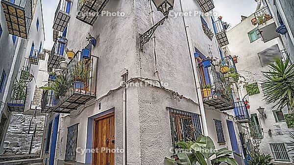 Traditional Architecture, Street Scene, Peñíscola, The Most Beautiful Villages in Spain, Costa de Azahar, Bajo Maestrazgo, Castellón, Comunidad Valenciana, Spain [IBR124794813]