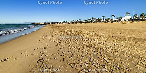 Beach of la Barrosa, Playa de la Barrosa, Chiclana, Andalucía, Spain [IBR124794832]