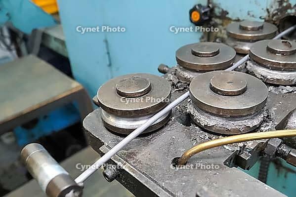 Steel wire is the raw material for the production of injection packer [IBR124898971]