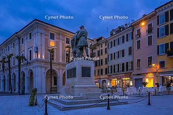Piazza della Vittoria in Salo on Lake Garda, Lake Garda, Lombardy, Italy [IBR124898990]
