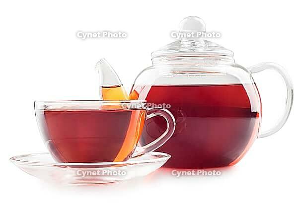 Tea in cup isolated on white background [IBR124991093]