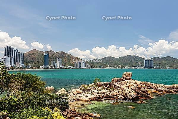 View of hotel complexes in the city center of Nha Trang, Province Khan Hoa, Vietnam, VietNam [IBR125002311]
