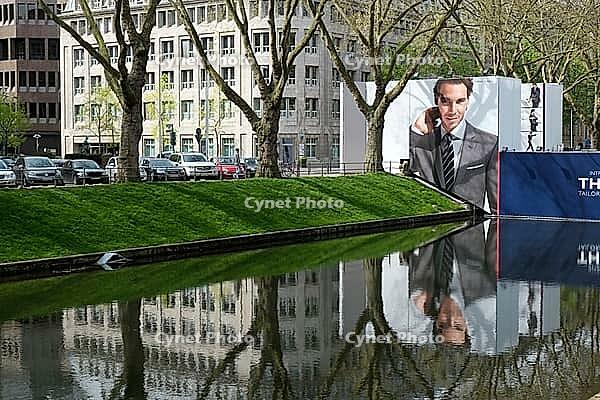 Werbung am Kögraben, Königsstraße, Düsseldorf, North Rhine-Westphalia, Germany [IBR125012300]