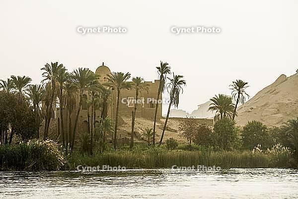 Landscape on the Nile, near Esna, Upper Egypt, Egypt [IBR125026162]