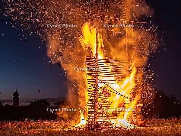 Johannisfeuer, Sonnwendfeuer in Bernried am Starnberger See, Upper Bavaria, Bavaria, Germany [IBR125030445]