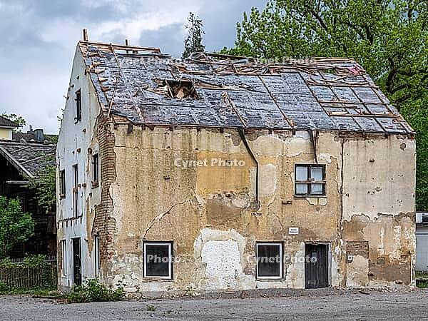 Lost Places, old rotted house in Starnberg, Bavaria, Germany [IBR125030510]