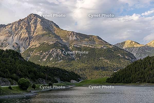 Lago Scale, mountain lake, Monte Solena in the back, Cancano area, Valdidentro, Sondrio, Italy [IBR125163400]