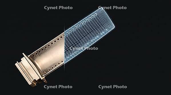 Aerospace turbine blade bisected vertically at chord midpoint, left half rendered as polished nickel superalloy physical component, right half as glowing blue-white CAD wireframe mesh, digital twin and smart manufacturing concept, dark background, studio  [IBR125167447]