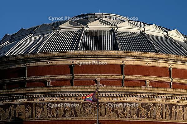 LGBTQ flag waving at Royal Albert Hall, Kensington Gardens, Park, Kensington, City of Westminster, evening light, London, England, Great Britain, Great Britain [IBR125173435]