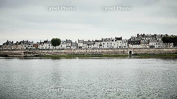 Blois, Loire and houses on Quai Amédée Contant [IBR125185850]