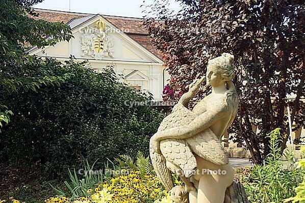 Leda and the Swan, a playful statue in the park of Ludwigsburgs residential palace [IBR125185852]