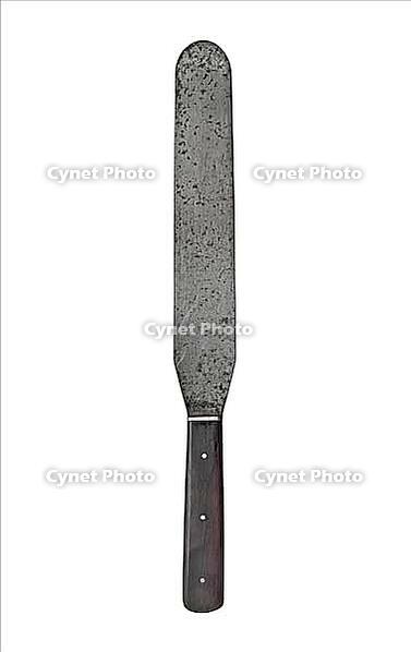 Vintage baker spatula spreader knife over white, clipping path [IBR125188151]