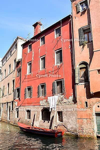 Photo Picture View of the Famous Venice Italian City [IBR125188177]