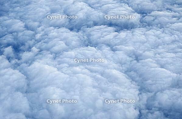 Above the clouds [IBR125188220]