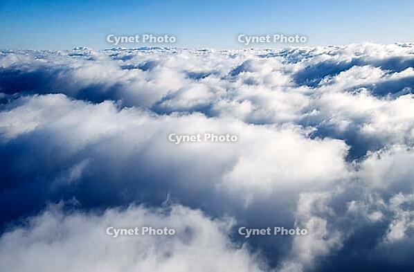 Above the clouds [IBR125188228]
