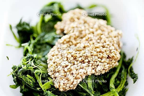 Wakame seaweed salad [IBR125188233]