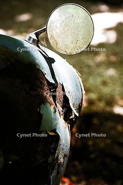 Rusty car, car cemetery, Neanderthal, Germany [IBR125203162]