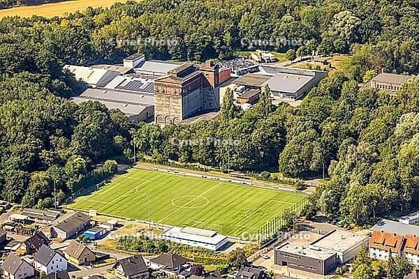Aerial view, shaft III, sports ground at Schaacht III, fodder Christoph Rath, Rünthe, Bergkamen, Ruhr region, North Rhine-Westphalia, Germany, birds-eyes view, aerial photography, aerial photography, overview, overview, bird's-eye view, infrastructure, to [IBR113322293]
