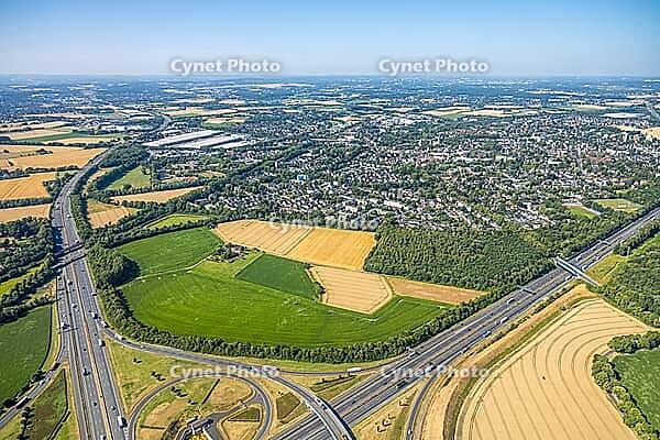 Aerial view, Kamener Kreuz motorway junction, A1 motorway and A2 motorway, possible and planned route for regional railway between Kamen and Bergkamen, railway infrastructure, road traffic and truck traffic, Kamen, Ruhr area, North Rhine-Westphalia, Germa [IBR113322310]