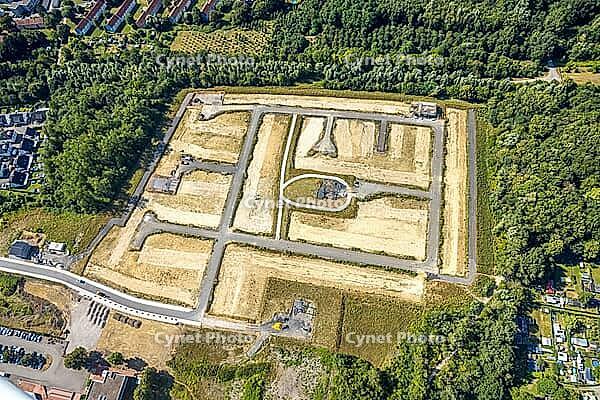 Aerial view, RAG Montan Immobilien, UKBS timber construction residential project, on the site of the former Grimberg 3/4 mine in Bergkamen-Weddinghofen, the sustainable forest settlement with around 120 plots of land) for single-family, double and row hou [IBR113322354]