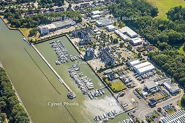 Aerial view, Marina Rünthe marina on the Datteln-Hamm Canal, boats, charter boats, harbor, inland port, Rünthe, Bergkamen, Ruhr region, North Rhine-Westphalia, Germany, birds-eyes view, aerial photography, aerial photography, overview, bird's eye view, in [IBR113322364]
