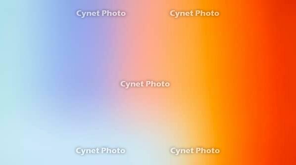 Abstract color-field gradient transitioning from cool blue ineffective wash to warm orange effective heat treatment, food safety visualization, studio shot, AI generated [IBR125242486]