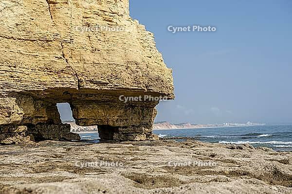 Maria Luisa beach with rock formation in Albufeira, Algarve, Portugal [IBR125261603]